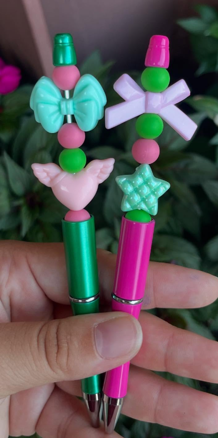 Pink/Green pens